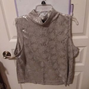 Silver turtleneck tanktop
